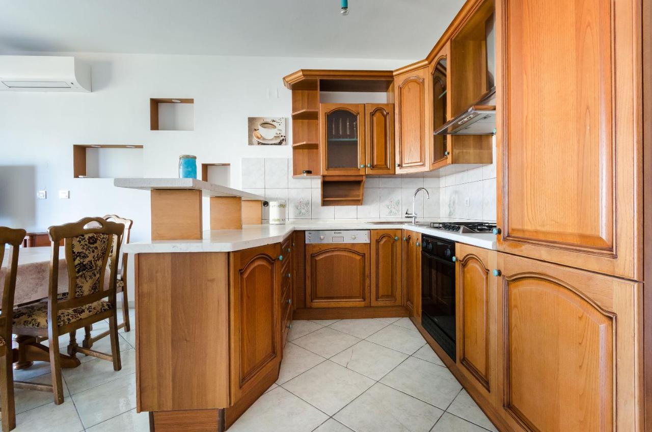 Apartments Slavica R Banjol Екстер'єр фото