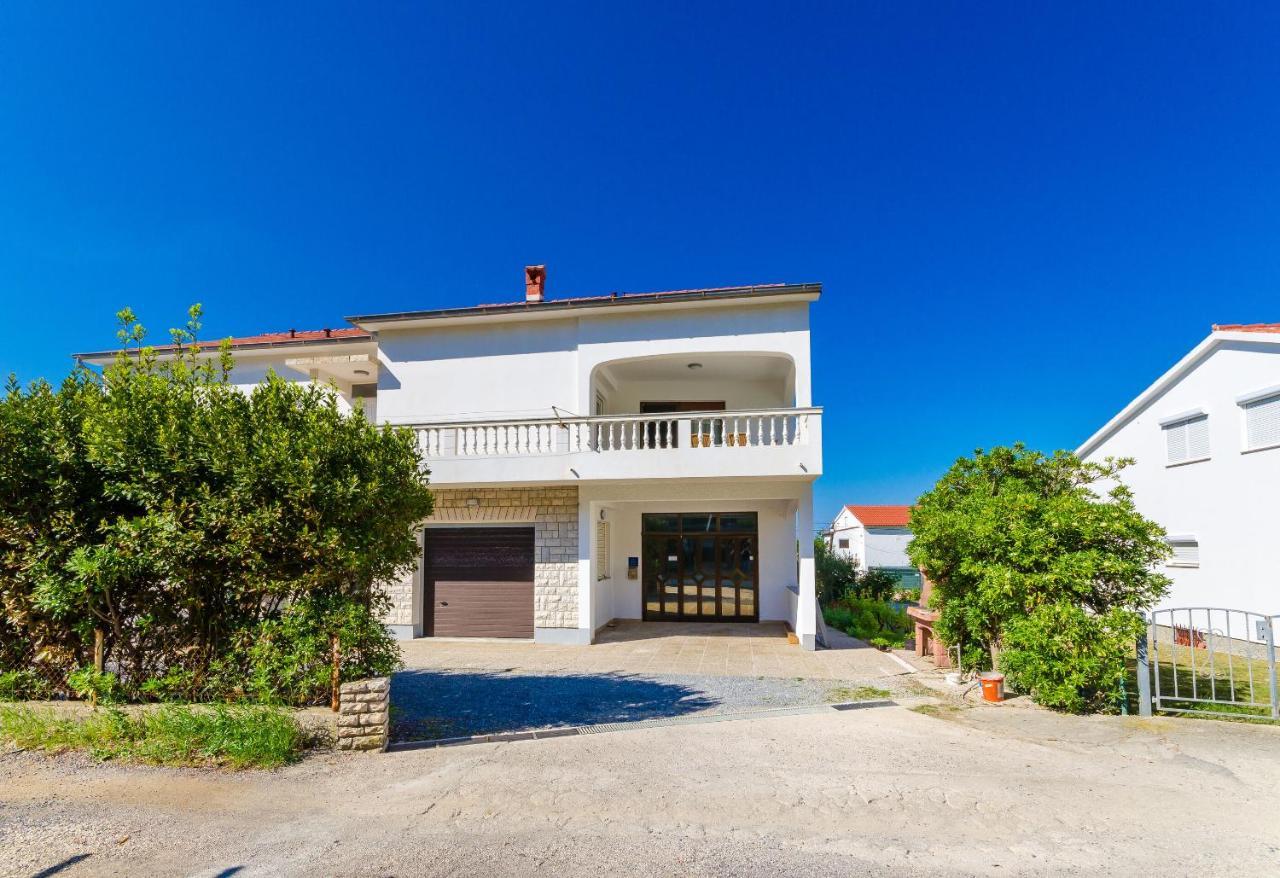 Apartments Slavica R Banjol Екстер'єр фото