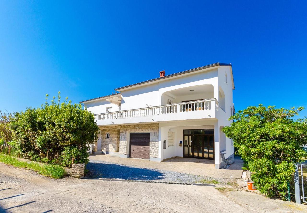 Apartments Slavica R Banjol Екстер'єр фото