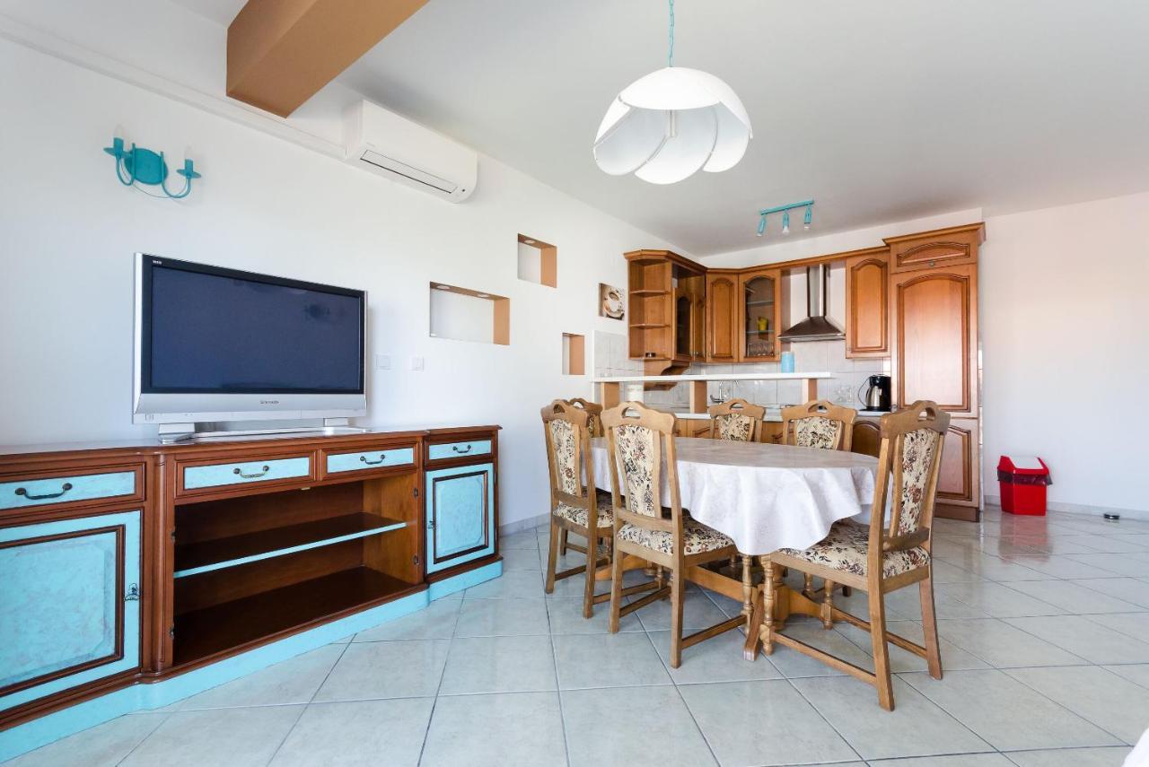 Apartments Slavica R Banjol Екстер'єр фото