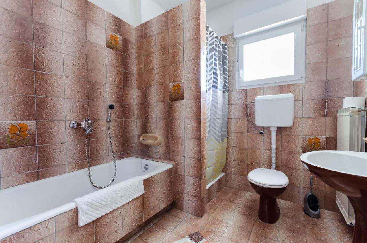 Apartments Slavica R Banjol Екстер'єр фото