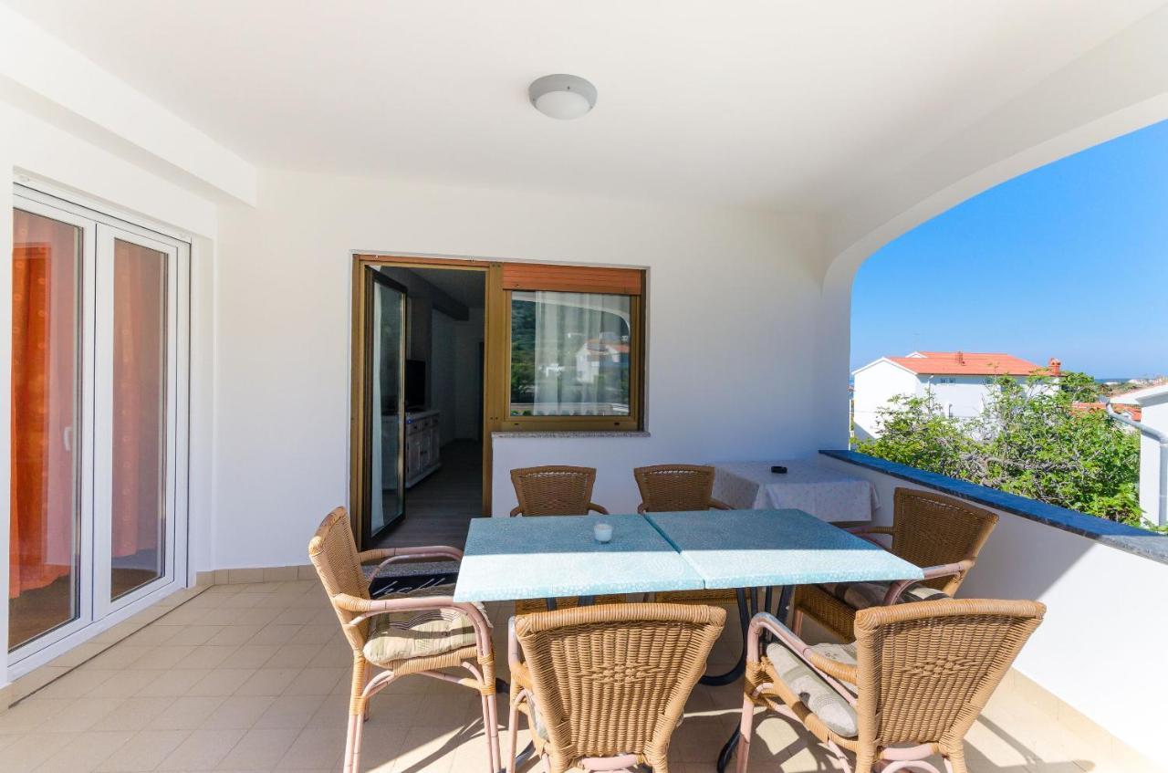 Apartments Slavica R Banjol Екстер'єр фото