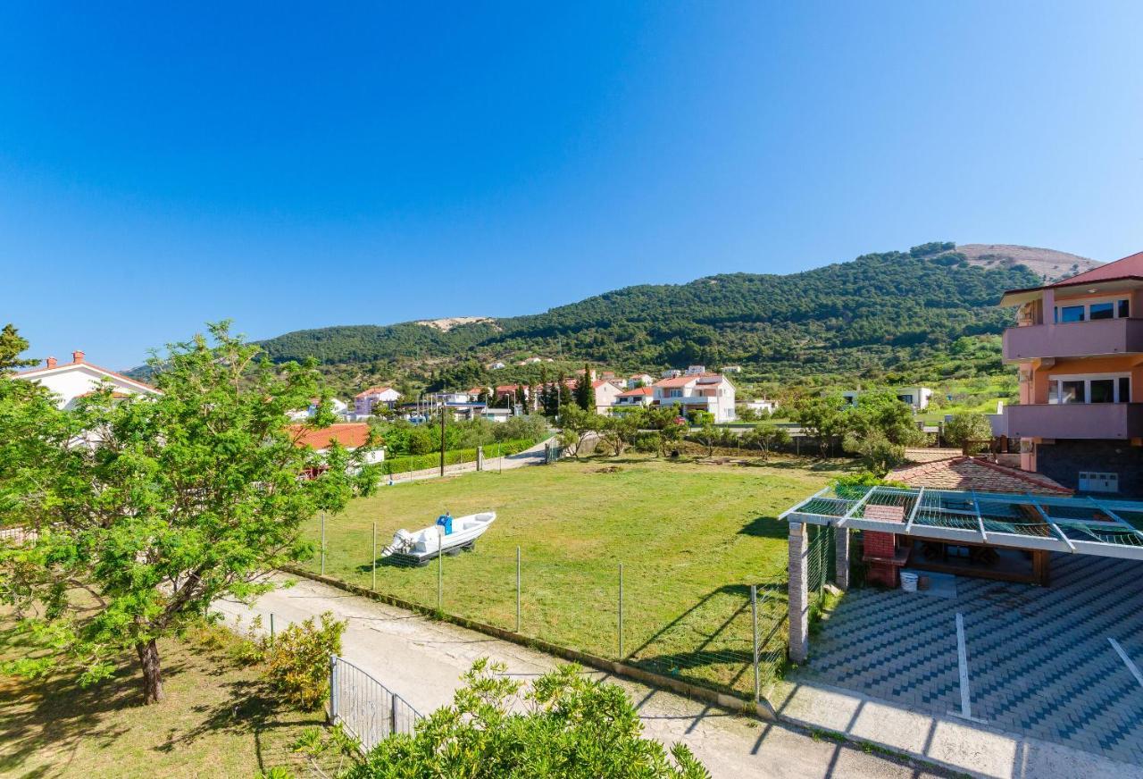Apartments Slavica R Banjol Екстер'єр фото