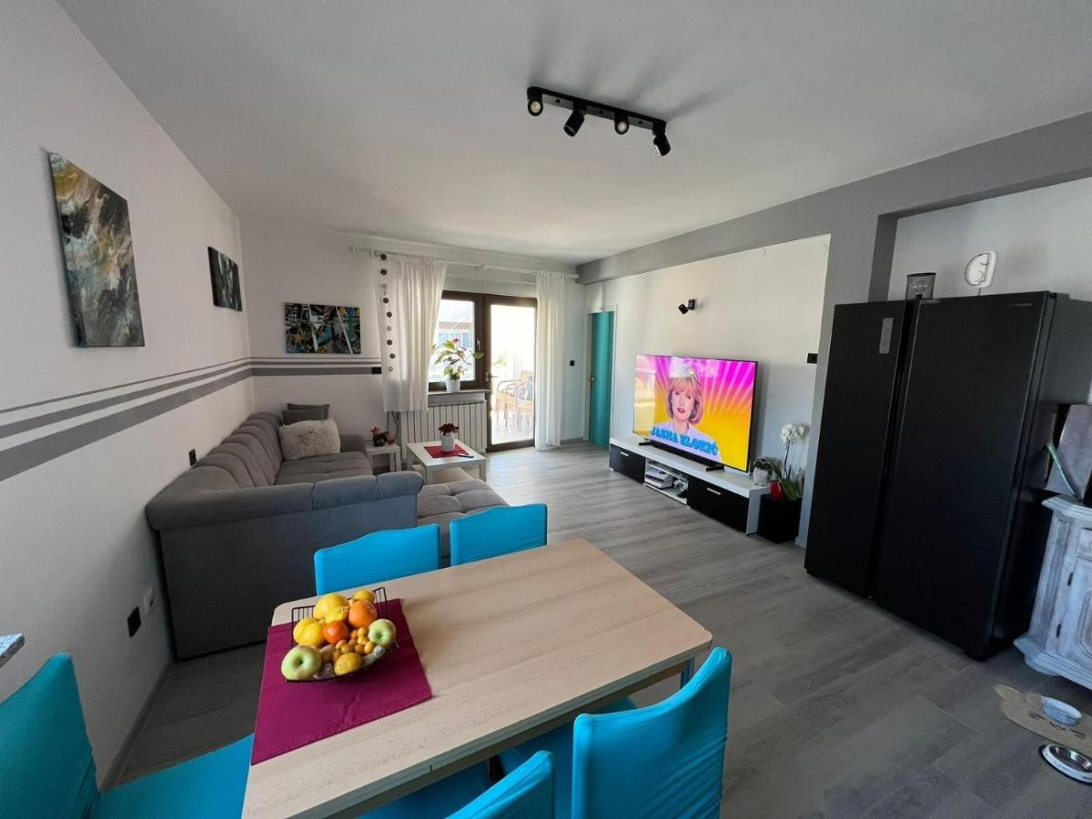 Apartments Slavica R Banjol Екстер'єр фото